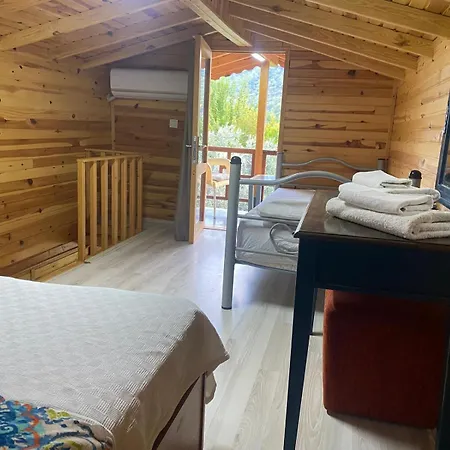 Turkuaz Vendégház Çıralı